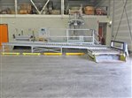 Big-Bag- Abfüllanlage mit Palettendispenser und Förderer