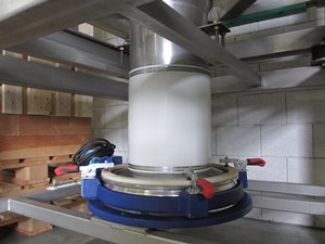 IBC-Behälter-Mischer mit Befüll- und Entleervorrichtung