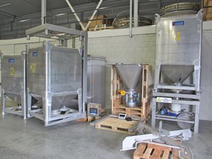IBC-Behälter-Mischer mit Befüll- und Entleervorrichtung