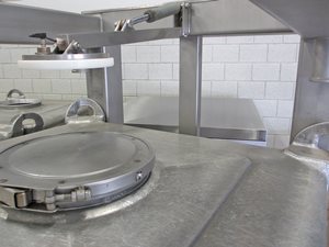 IBC-Behälter-Mischer mit Befüll- und Entleervorrichtung