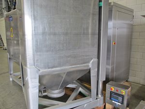 IBC-Behälter-Mischer mit Befüll- und Entleervorrichtung