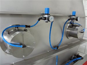 CEM International C 750 doppelachsiger Paddelmischer