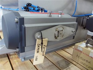 CEM International C 750 doppelachsiger Paddelmischer