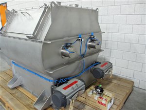CEM International C 750 doppelachsiger Paddelmischer