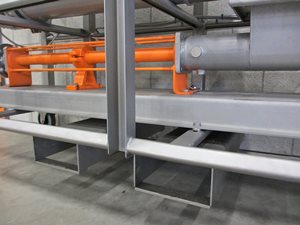 Fahrbarer Netzsch NM021 Mohnopumpe mit 120 Liter Schneckendosierer