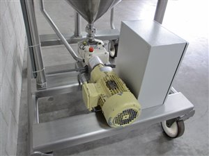 Axflow Pumpenwagen mit Waukesha MDL 0040 Drehkolbenpumpe und Puffertank