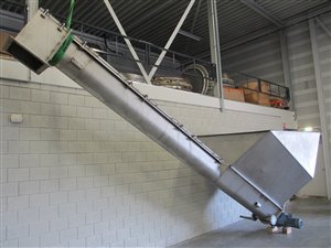 Hochförderschnecke mit Einfülltrichter