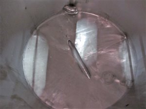 2000 Liter Edelstahltank mit Wägezellen