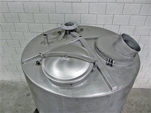 2000 Liter Edelstahltank mit Wägezellen