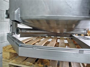 2000 Liter Edelstahltank mit Wägezellen
