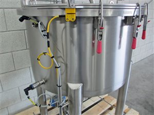 150-Liter-Edelstahltank mit Leitstrahlmischer