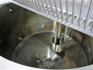 150-Liter-Edelstahltank mit Leitstrahlmischer
