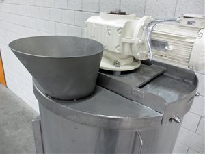 Visco-behälter VV1000 mit Vordruckschnecke für Verdrängerpumpe