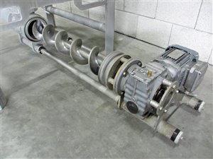 Visco-behälter VV1000 mit Vordruckschnecke für Verdrängerpumpe