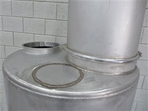 Edelstahlsilo 850 Liter mit druckluftgereinigtem J-Tec Staubfilter