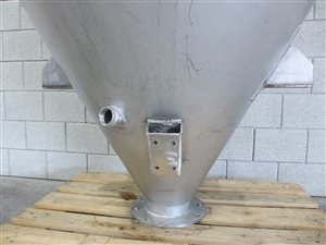 Edelstahlsilo 850 Liter mit druckluftgereinigtem J-Tec Staubfilter