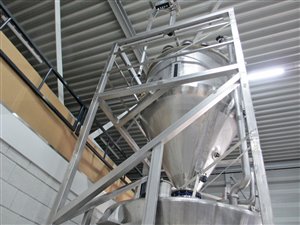 2500 Liter Wiegesilo mit 2000 Liter Puffersilo