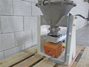 ARBO KDA-DV/35 gravimetrischer Vibrationsdosierer